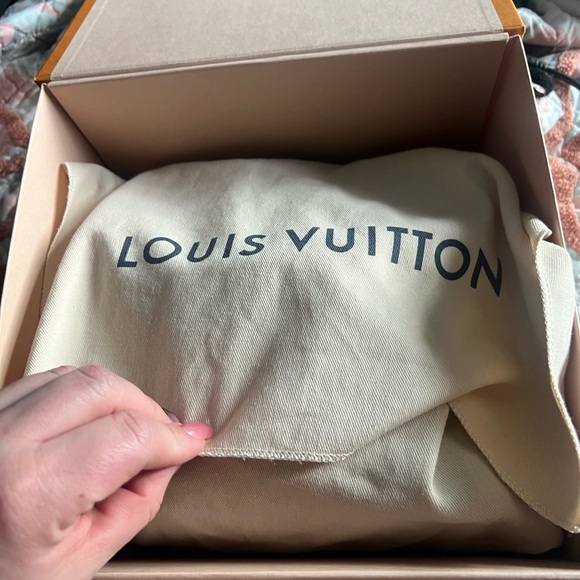 Louis Vuitton Noe Monogram Cosmetic Pouch - Picture 3 of 7